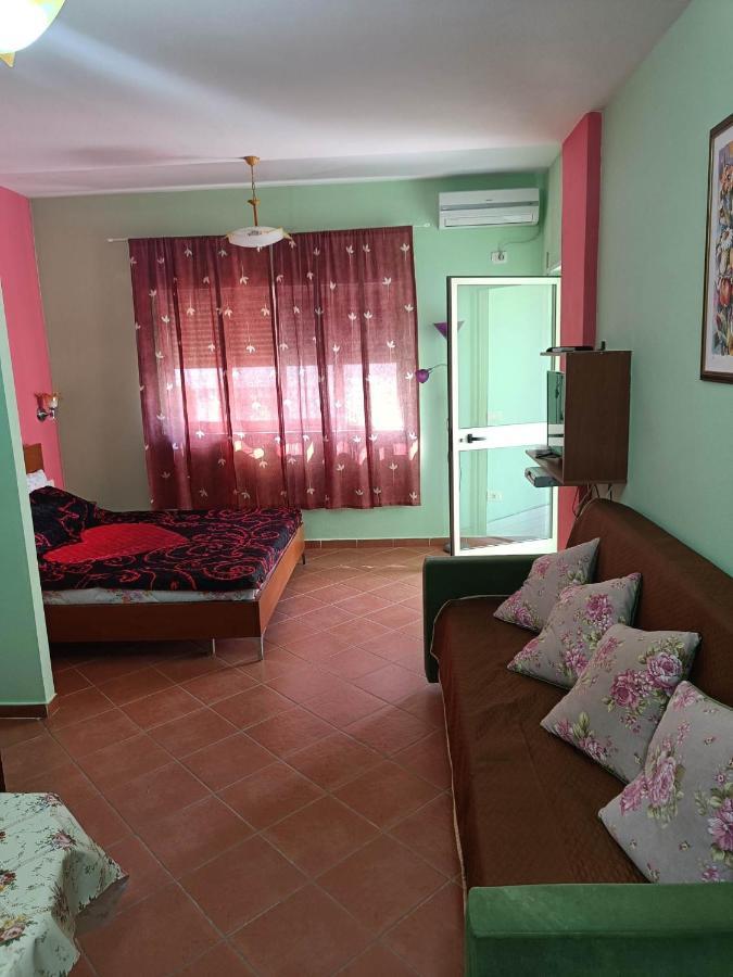 Aldom Apartments Дуррес Экстерьер фото